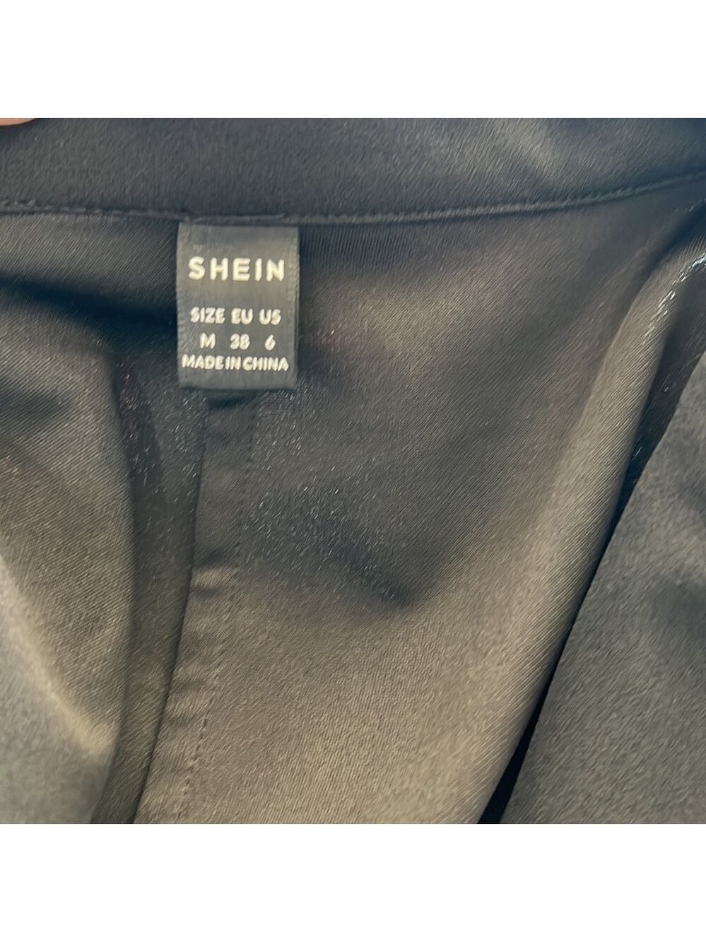 Open Front Black Cropped Blazer Women's Size 6 - Picture 5 of 6
